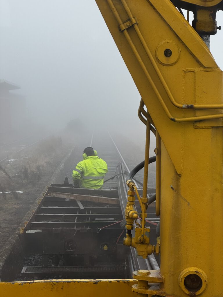 In dichtem Nebel auf dem SKL25