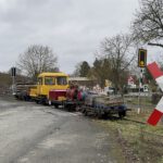 Auf dem Weg zur nächsten Baustelle: SKL25 mit Arbeitsmaterial und Geräten